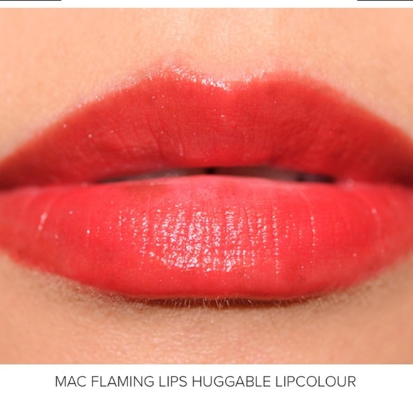 💄BNIB MAC Huggable Lipcolour - Flaming Lips - Picture 5 of 5
